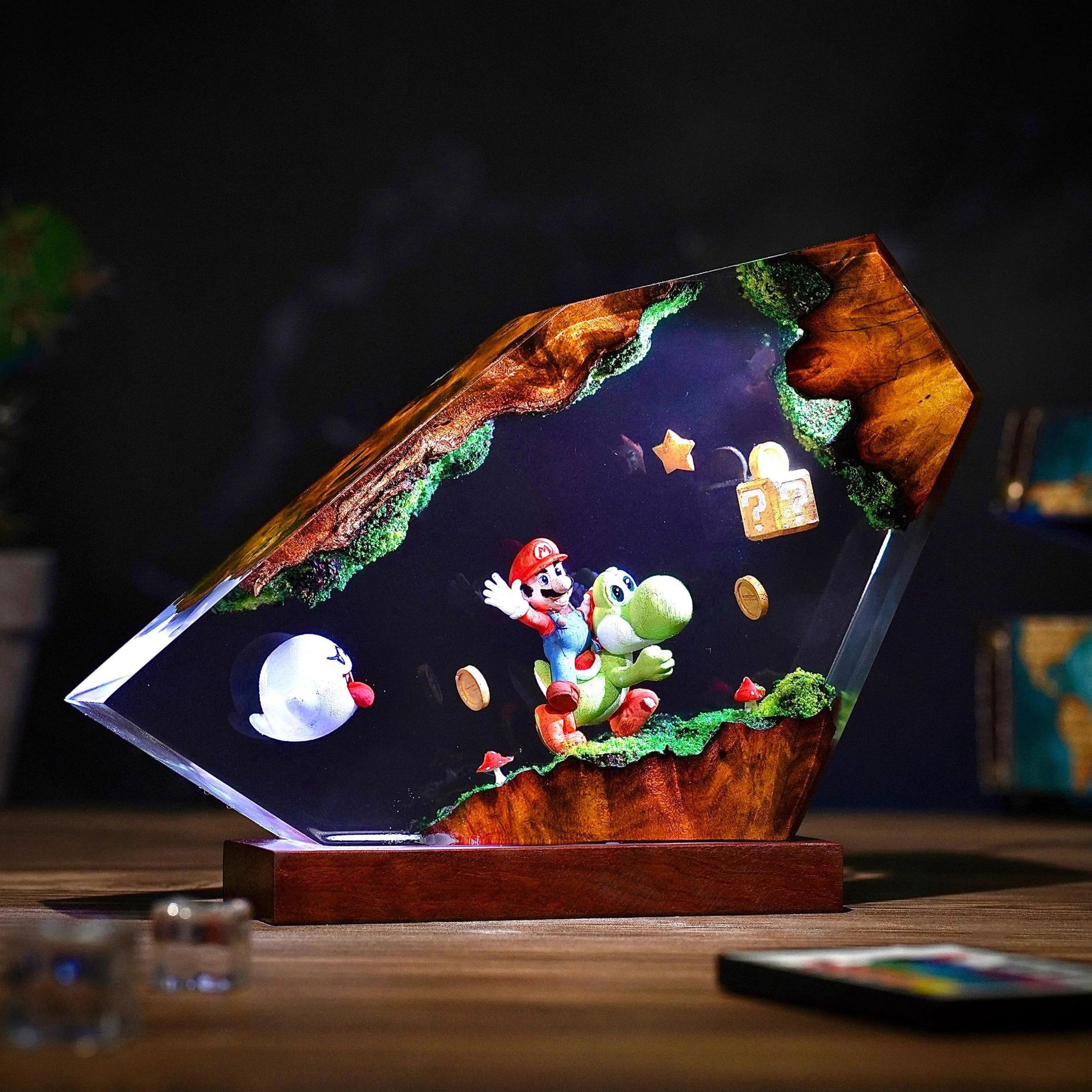 Desk Setup Decor - Table Resin Lamp Cartoon Anime Figure