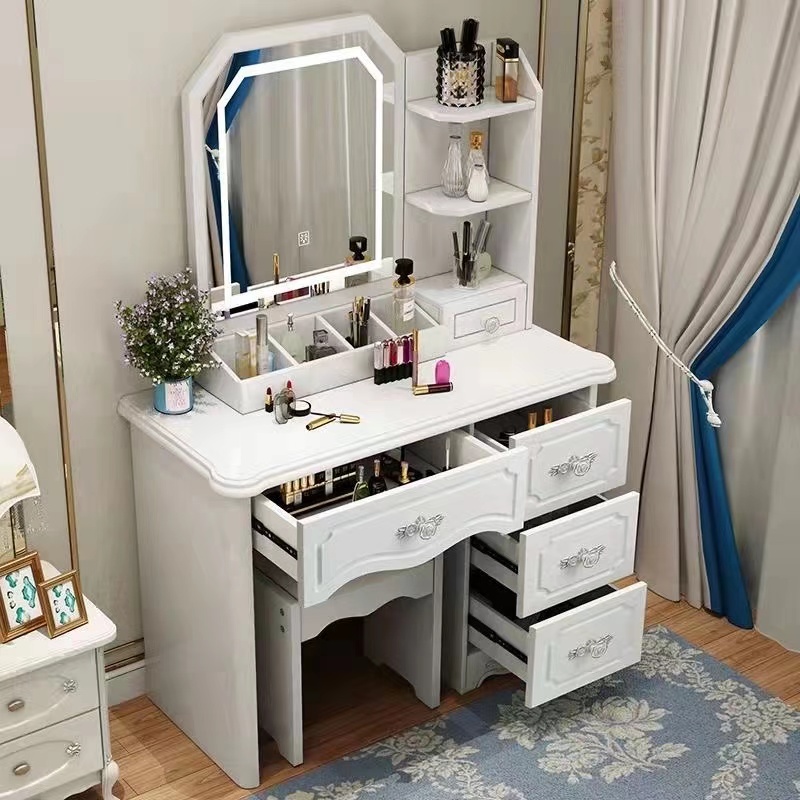 Girls White and Pink Modern Wo - Desk Setup Simple incelemesi ve fiyatı