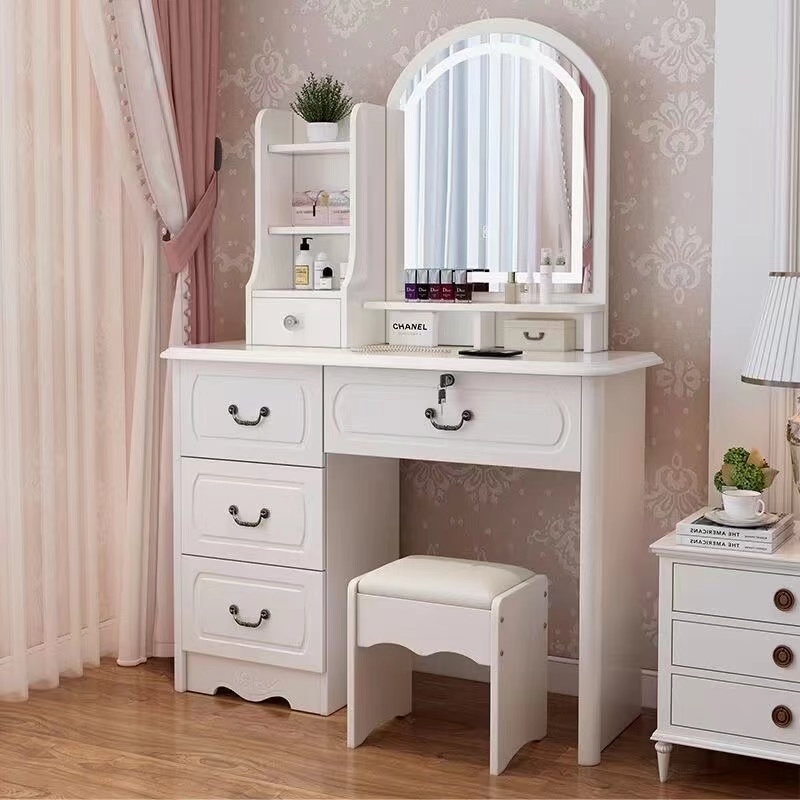 Girls White and Pink Modern Wo - Desk Setup Simple incelemesi ve fiyatı